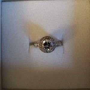 Premier Designs Laura Ring